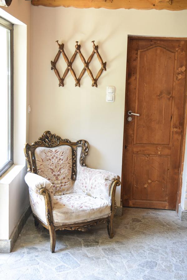 Guest House Raiski Kаt Mezek エクステリア 写真